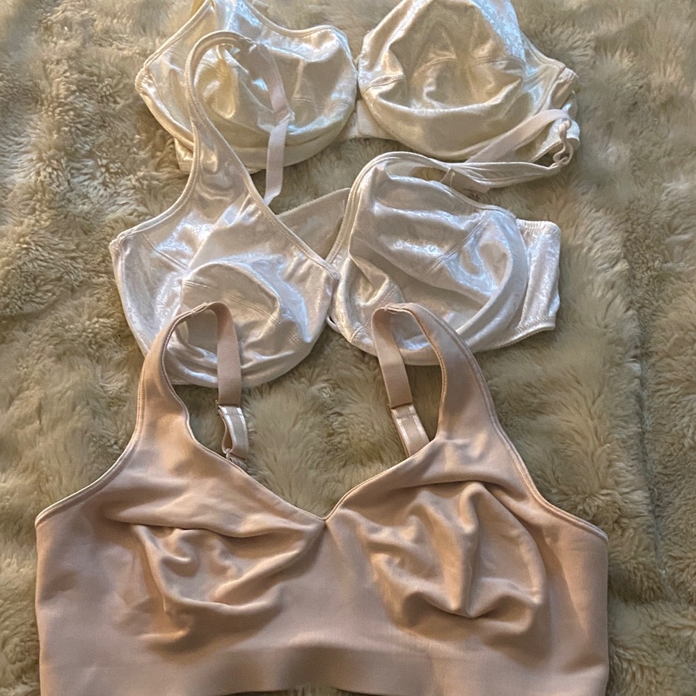 Elegant Cream and White Women's Intimates Set
